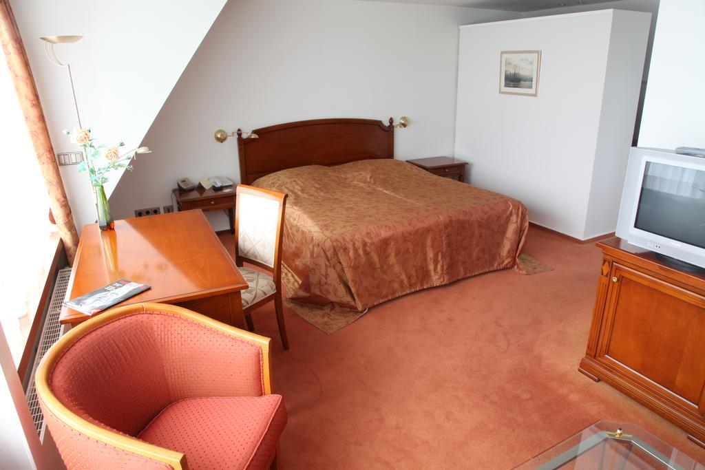 Hotel Waffenschmiede Kiel Oda fotoğraf