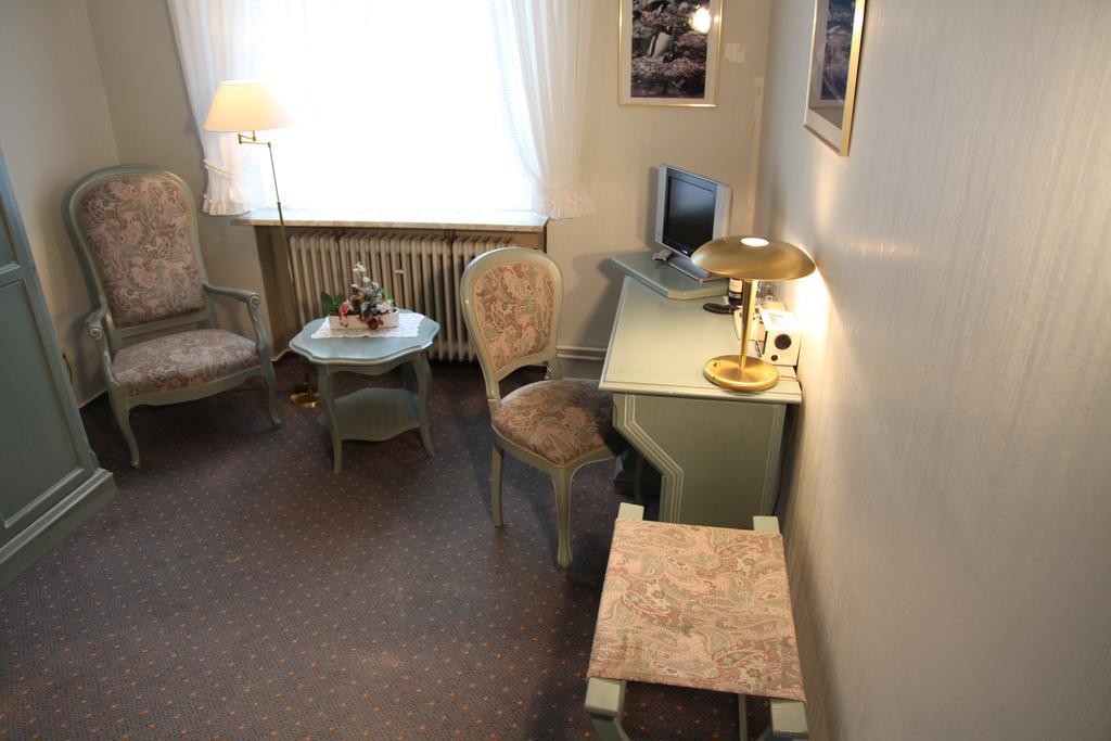 Hotel Waffenschmiede Kiel Oda fotoğraf
